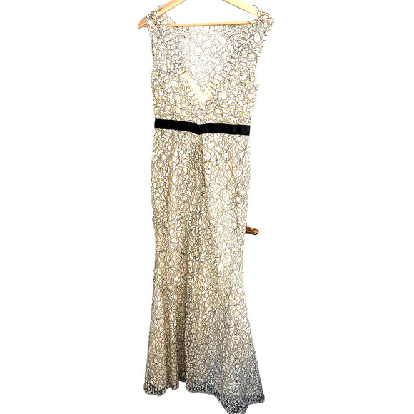 SAVED BY THE DRESS - formal black & white lace low open back maxi dress, size M - Picture 1 of 7